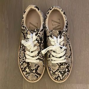 Zara snakeskin sneaker